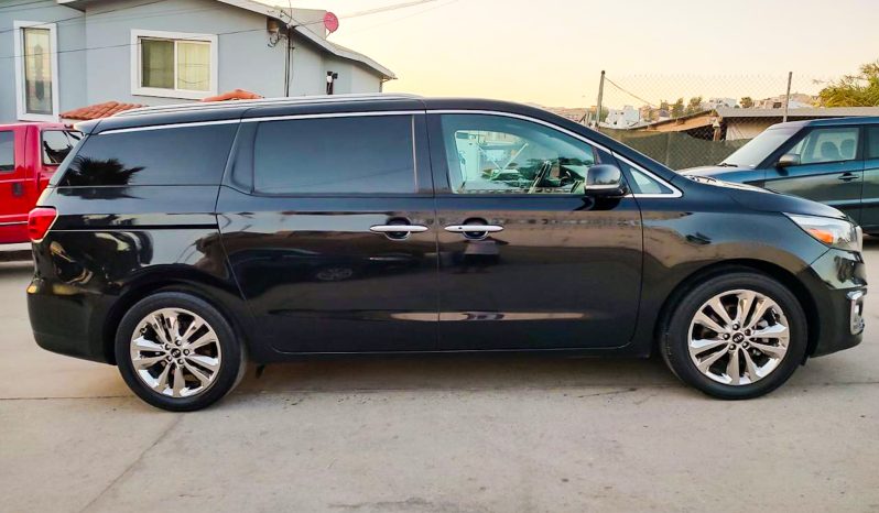 
								2015 Kia Sedona XL full									