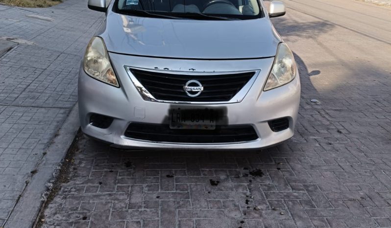 
								Nissan Versa 2013 full									