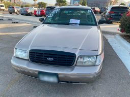 Ford Crown Victoria 2003