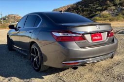 
										Honda Accord Touring 2019 full									