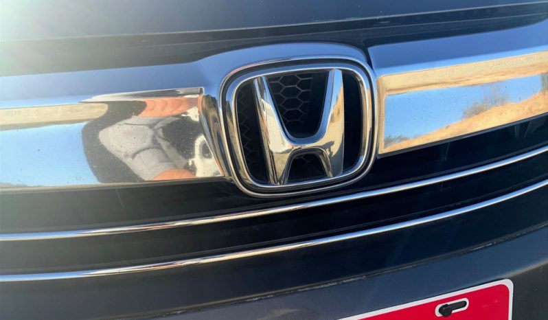 
								Honda Accord Touring 2019 full									