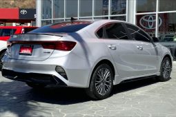 Kia New Forte Sedán 2022