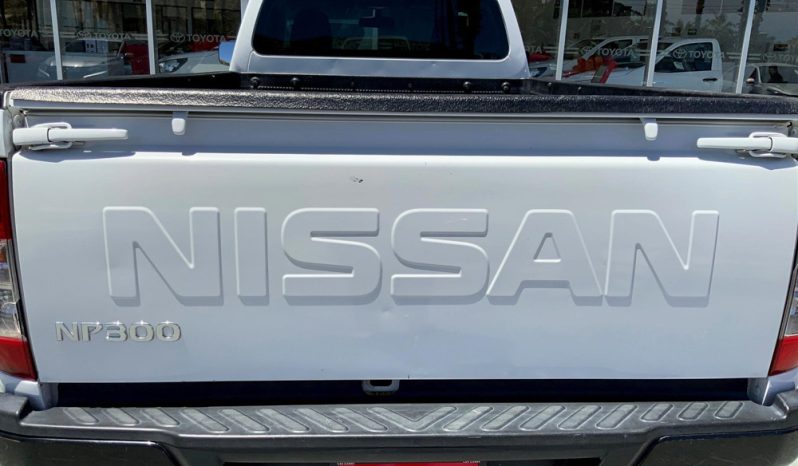 
								Nissan NP 300 2019 full									