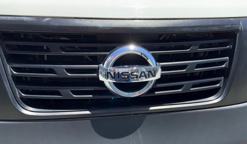 
								Nissan NP 300 2019 full									