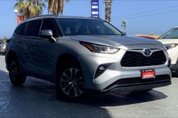 Toyota Highlander XLE 2021