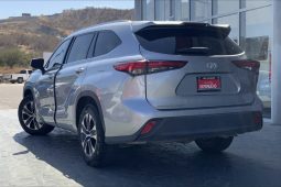 
										Toyota Highlander XLE 2021 full									