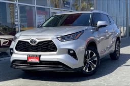 Toyota Highlander XLE 2021