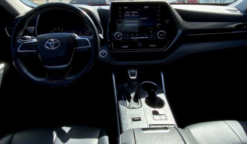 
								Toyota Highlander XLE 2021 full									