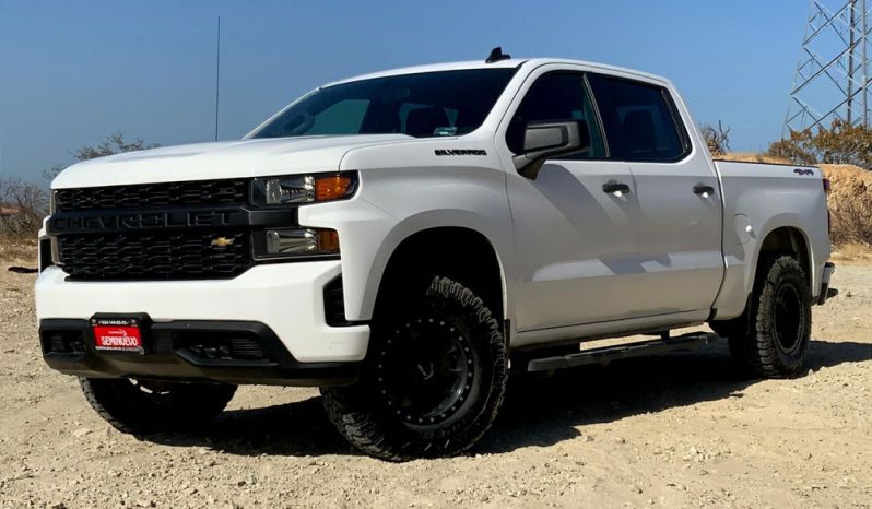 
								Chevrolet Silverado 2020 full									