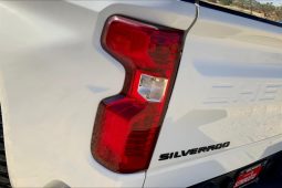 
										Chevrolet Silverado 2020 full									