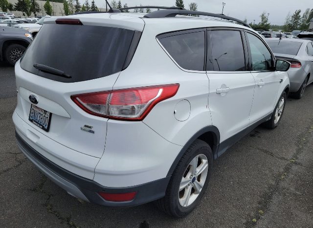 
								Ford Escape 2015 full									