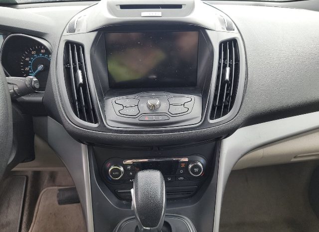 
								Ford Escape 2015 full									