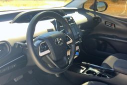 
										Toyota Prius 2017 full									