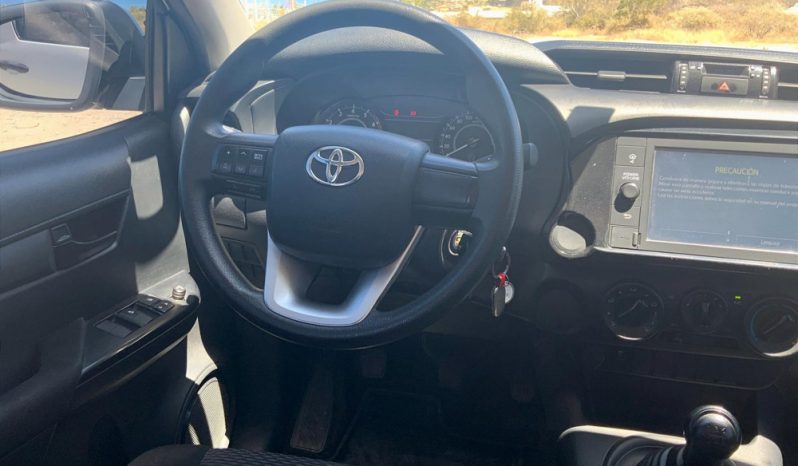 
								Toyota Hilux 2021 full									