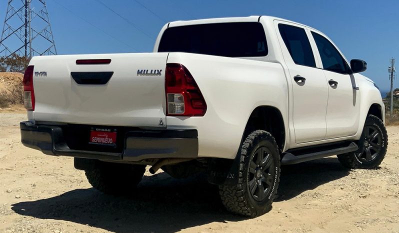 
								Toyota Hilux 2021 full									