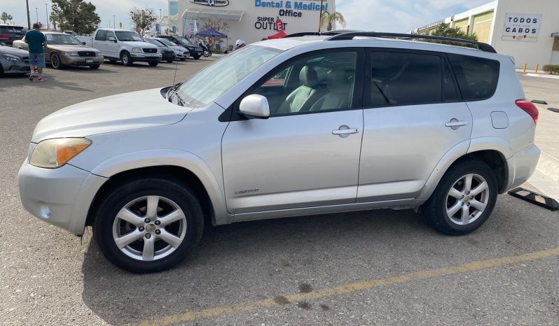 
								Toyota RAV4 2008 full									