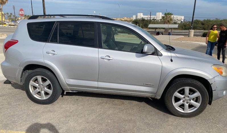 
								Toyota RAV4 2008 full									