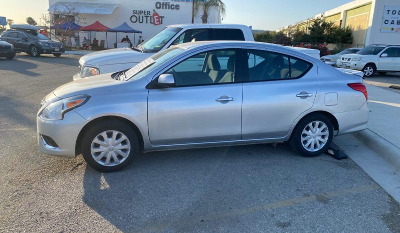 
								Nissan Versa 2016 full									