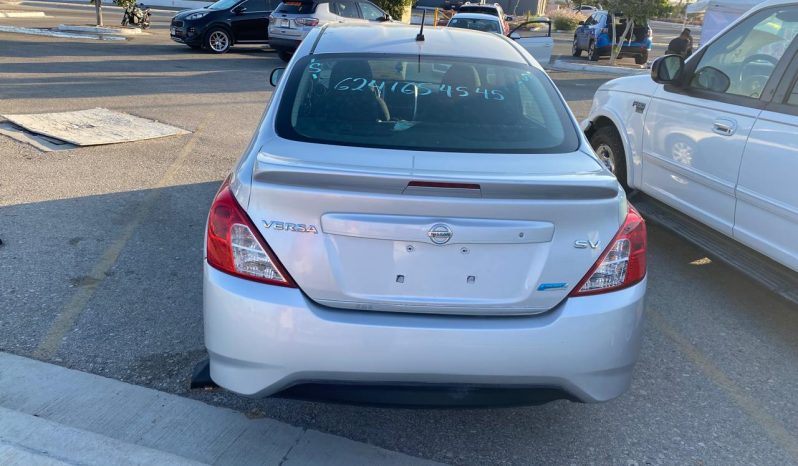 
								Nissan Versa 2016 full									