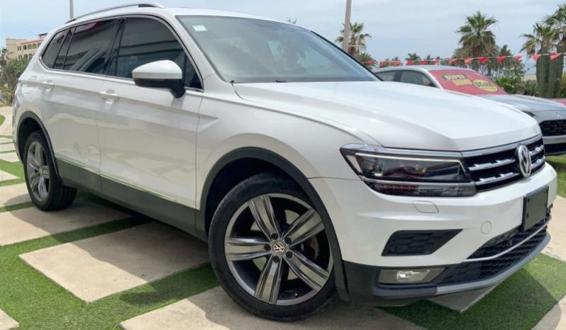 
								Volkswagen Tiguan 2018 full									