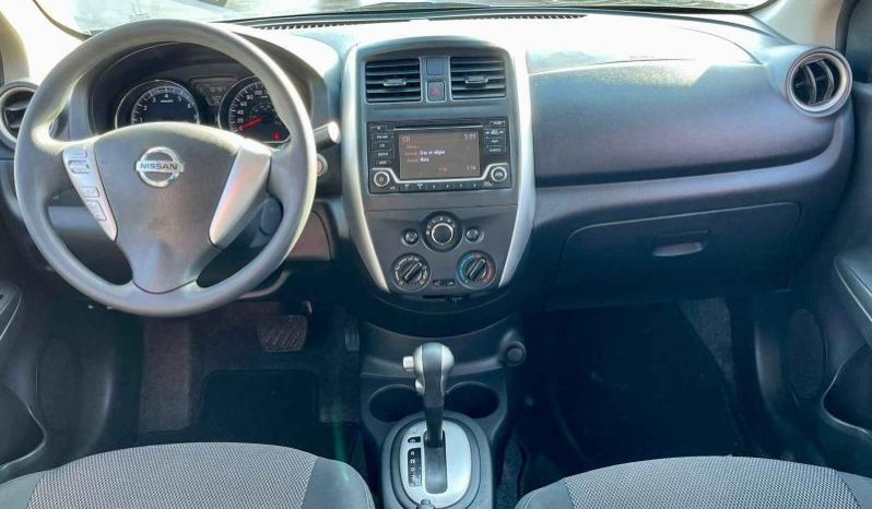 
								Nissan Versa 2019 full									