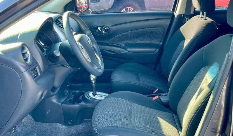 
								Nissan Versa 2019 full									