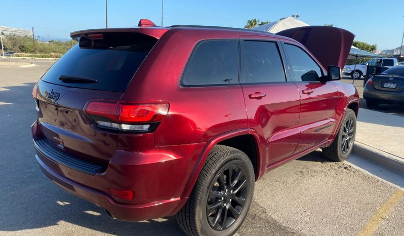 
								Jeep Grand Cherokee 2017 full									