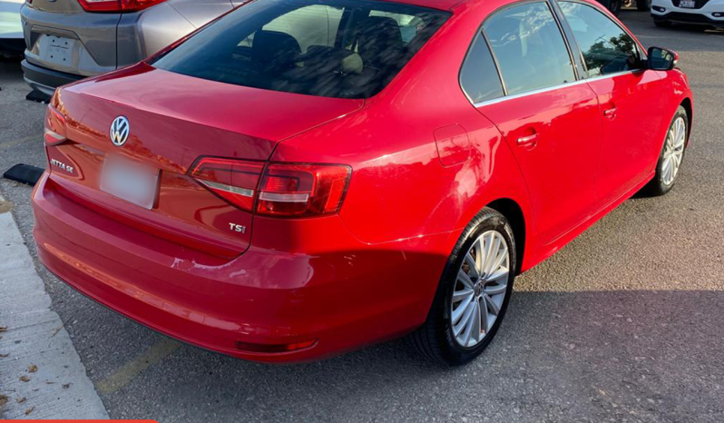 
								Volkswagen Jetta 2015 full									