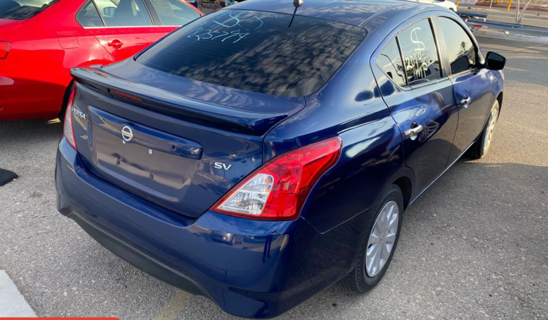 
								Nissan Versa 2019 full									