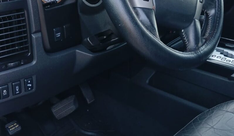 
								Nissan Titan 2014 completo									