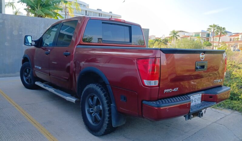 
								Nissan Titan 2014 completo									